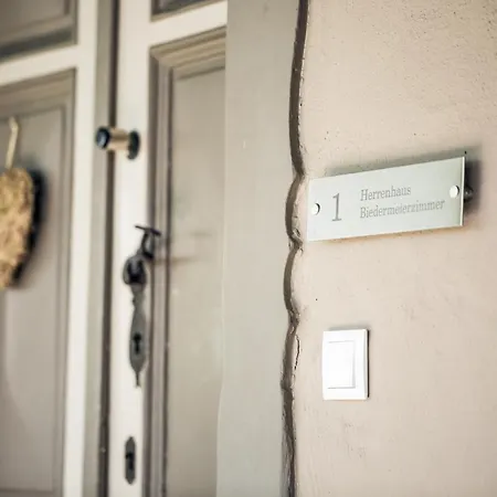 Winzarei, Weingut Tement * Berghausen