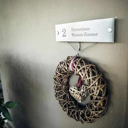 Winzarei, Weingut Tement Holiday home Berghausen