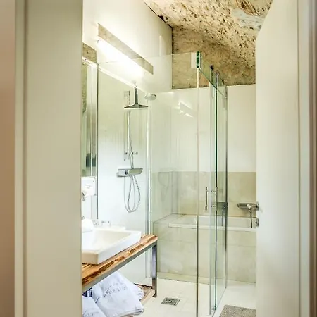 Winzarei, Weingut Tement * Berghausen