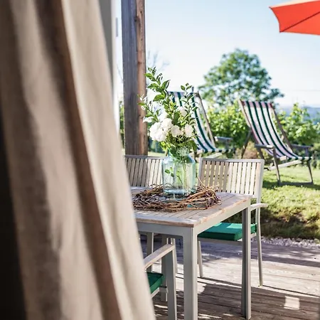 Winzarei, Weingut Tement * Berghausen