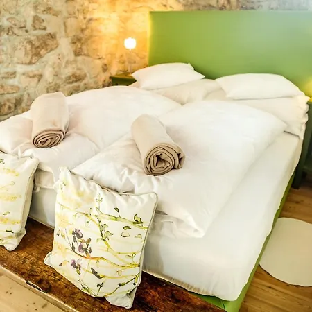 Winzarei, Weingut Tement