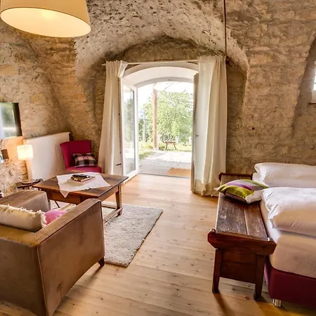 Casa de Férias Winzarei, Weingut Tement *