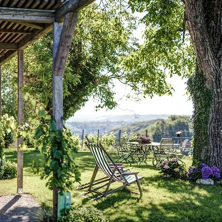 Winzarei, Weingut Tement *