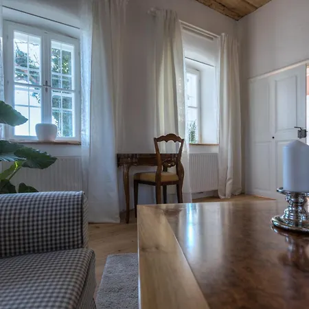 Winzarei, Weingut Tement Holiday home Berghausen