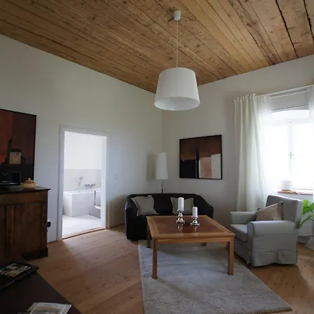 Casa de Férias Winzarei, Weingut Tement Berghausen