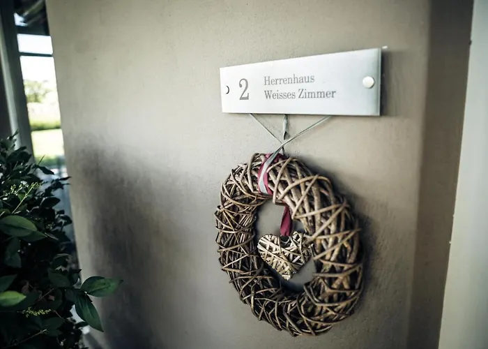 Winzarei, Weingut Tement Casa de Férias Berghausen