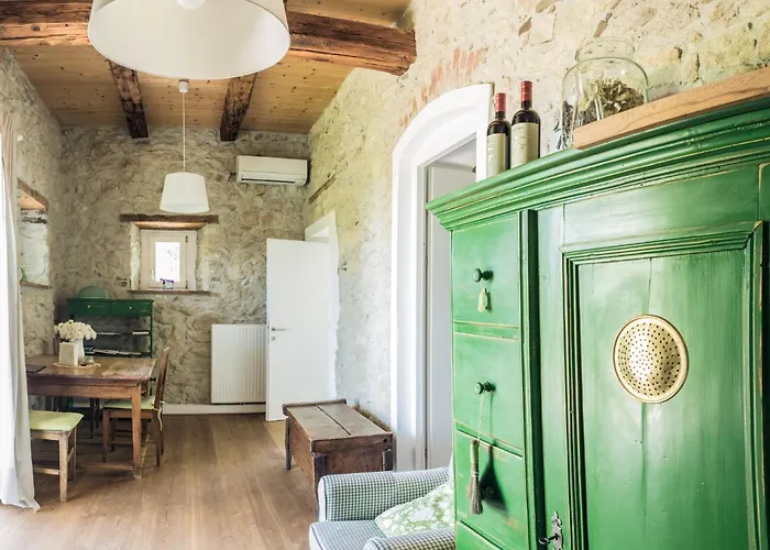 Winzarei, Weingut Tement * Berghausen