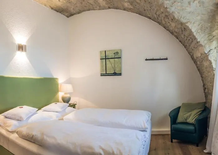 Winzarei, Weingut Tement * Berghausen