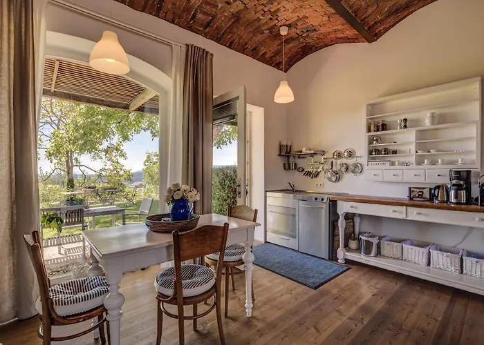 Winzarei, Weingut Tement Hébergement de vacances *